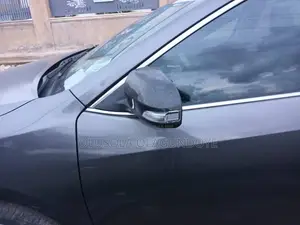 Toyota Camry SE 4dr Sedan (2.5L 4cyl 6A) 2012 Gray