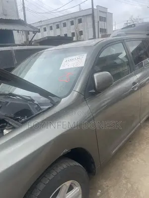 Toyota Highlander Sport 2010 Gray