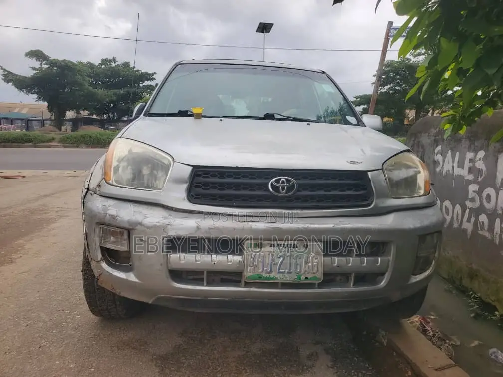 Toyota RAV4 Automatic 2002 Silver