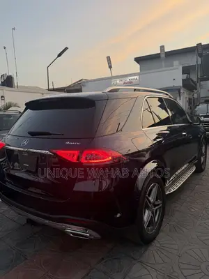 Mercedes-Benz GLE-Class 2022 Blue