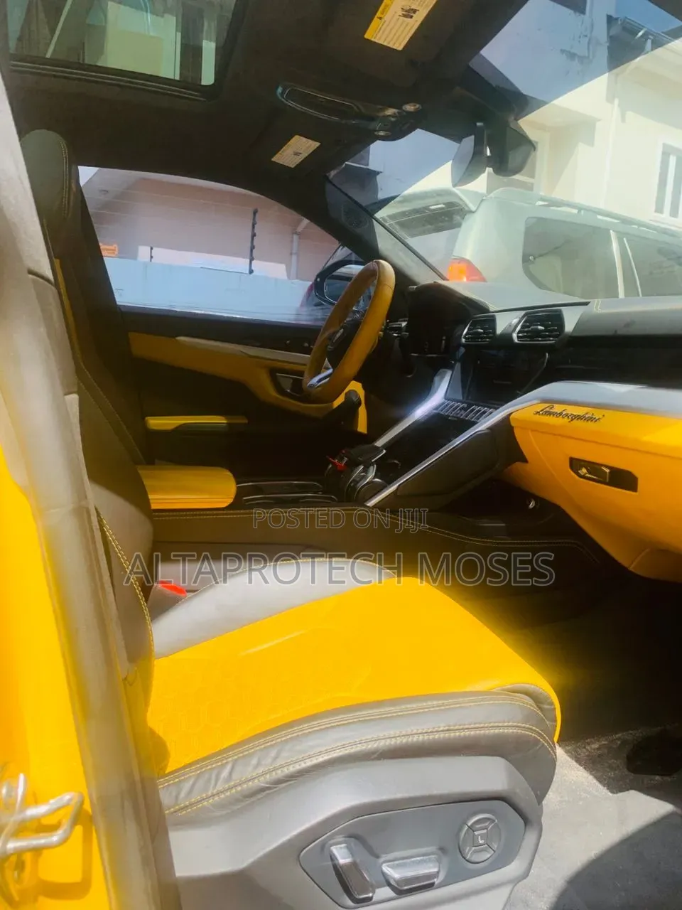 Lamborghini Urus Base 2019 Yellow