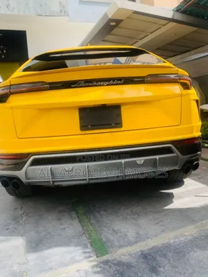 Lamborghini Urus Base 2019 Yellow