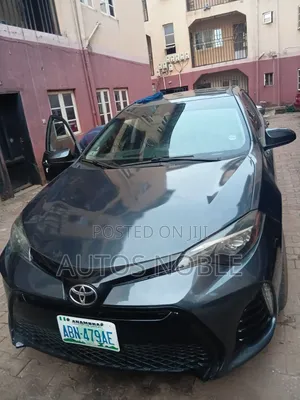 Toyota Corolla SE 4dr Sedan (1.8L 4cyl CVT) 2017 Gray