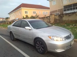 Toyota Camry 2005 Silver