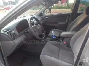 Toyota Camry 2005 Silver