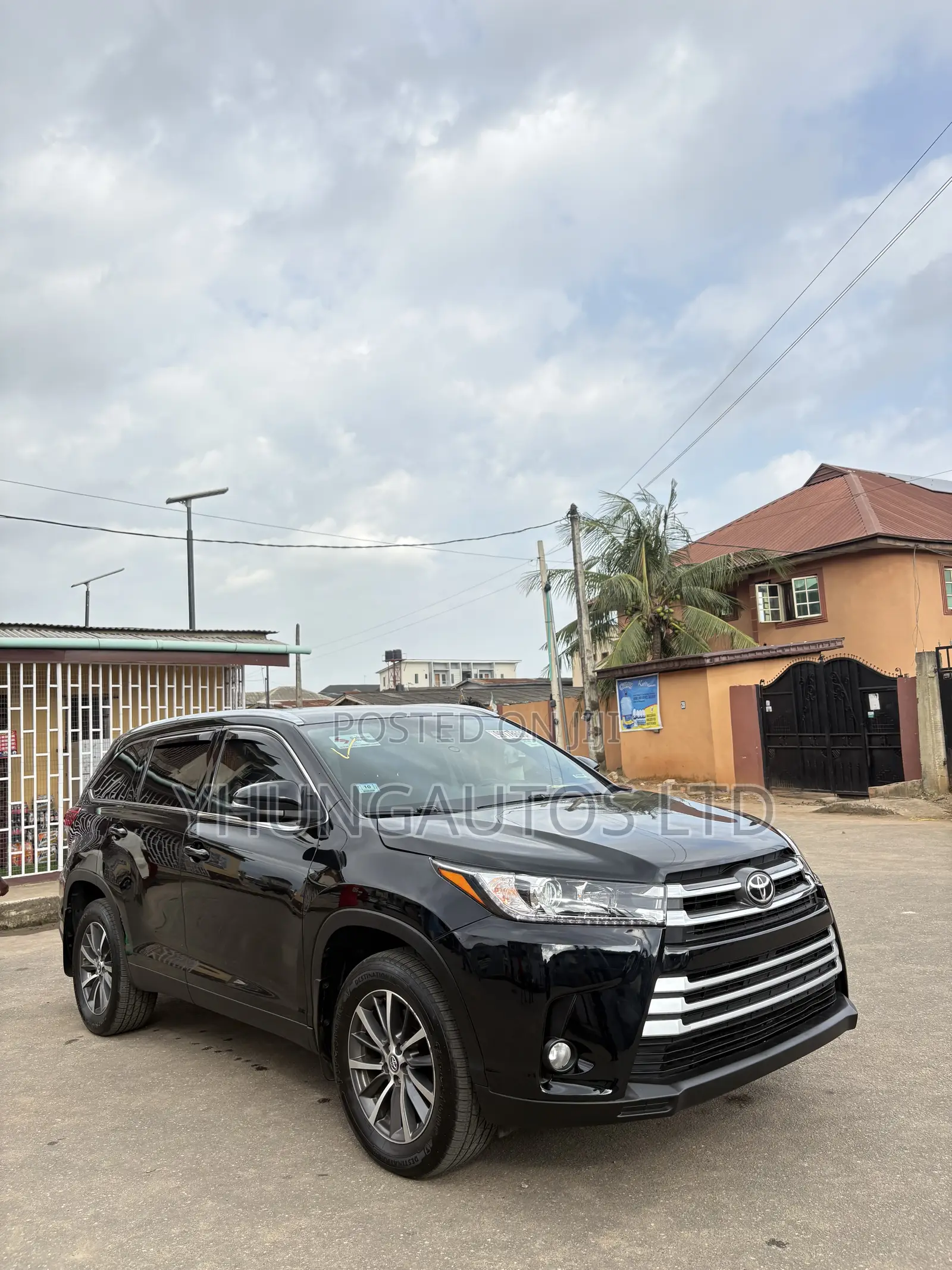 Toyota Highlander XLE 2019 Black