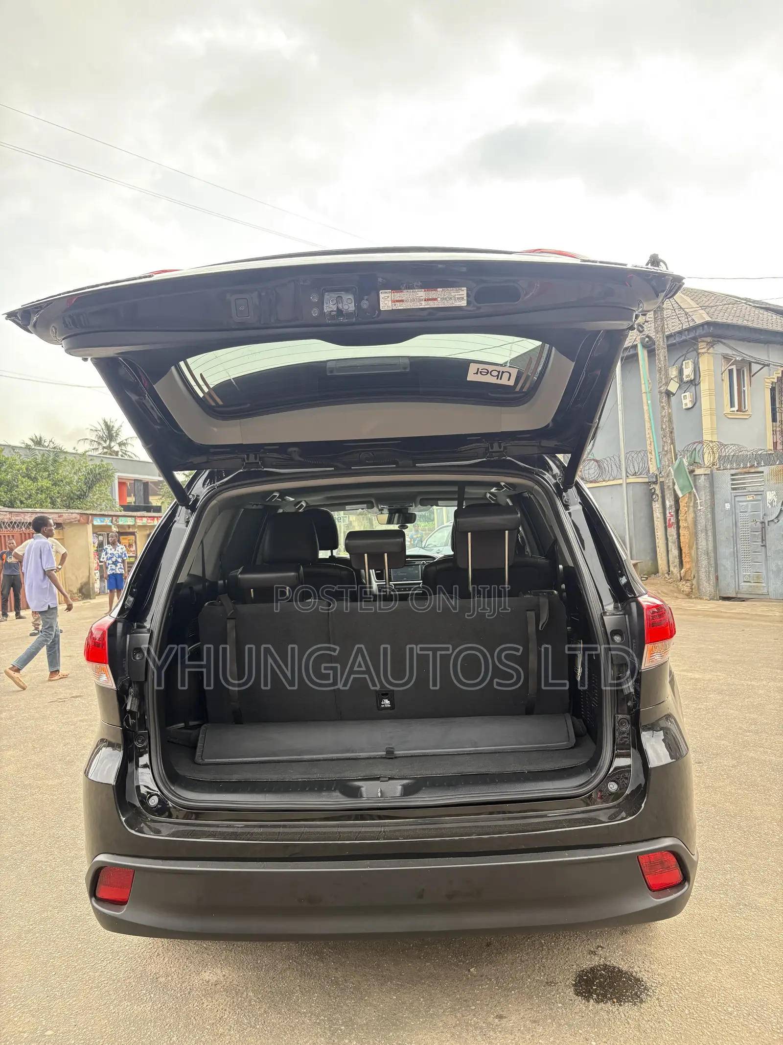 Toyota Highlander XLE 2019 Black