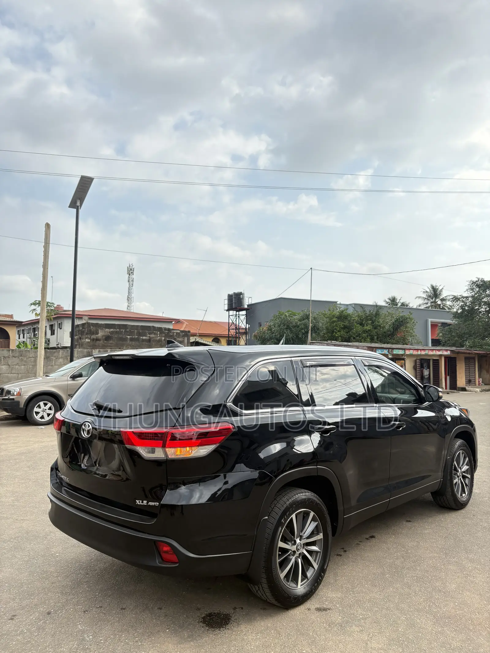 Toyota Highlander XLE 2019 Black