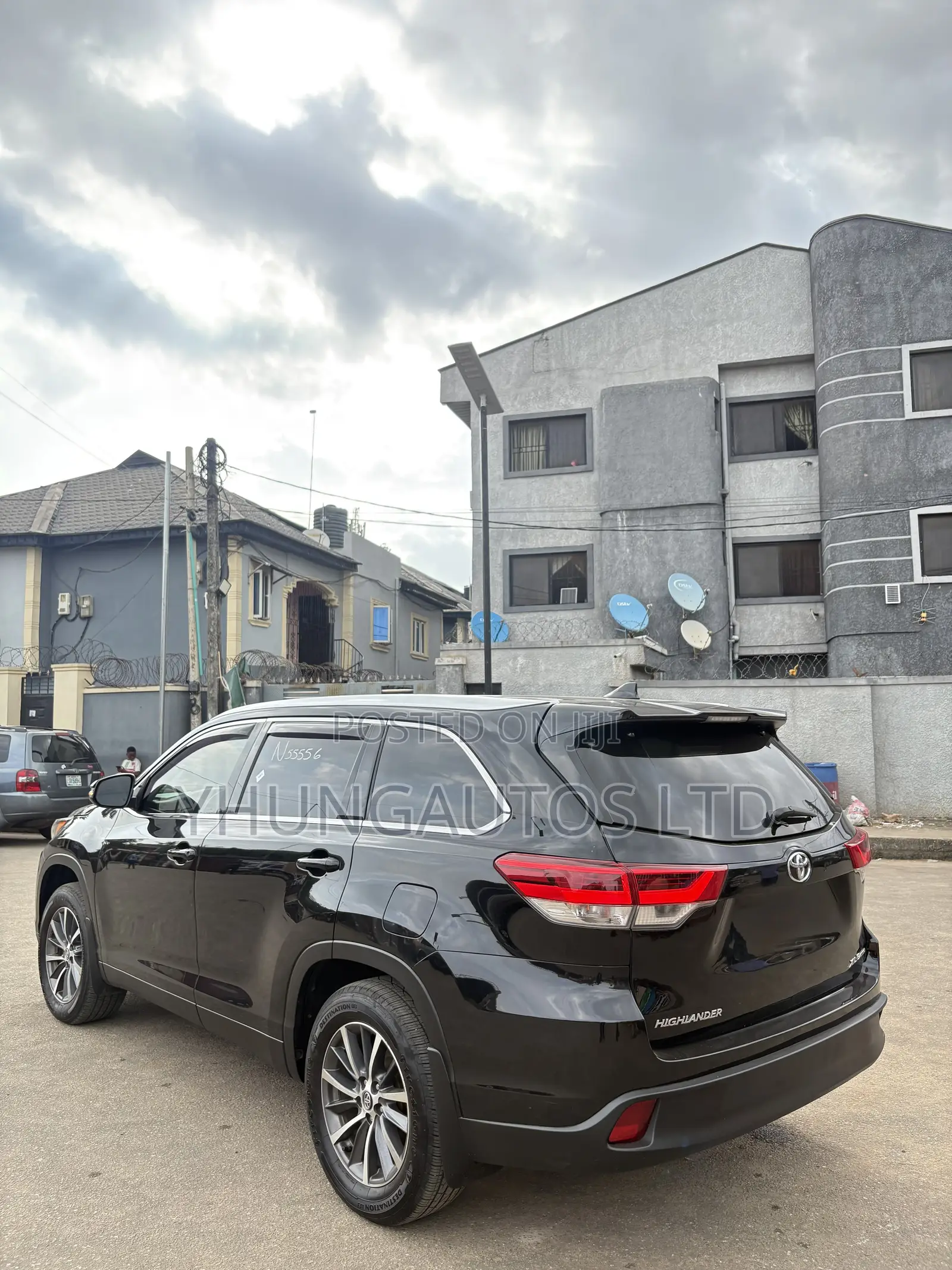 Toyota Highlander XLE 2019 Black