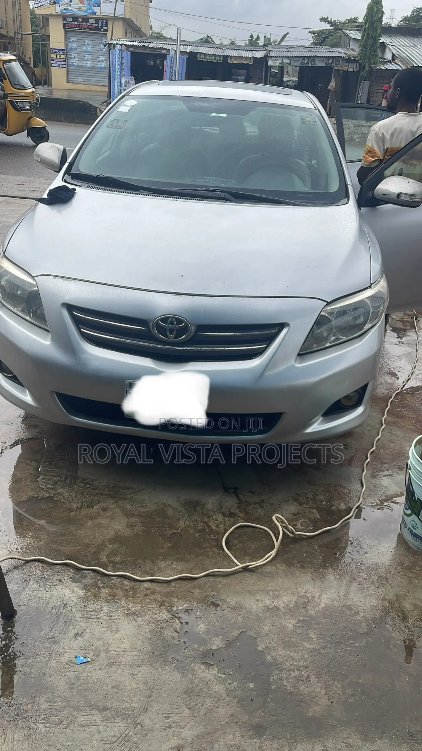 Toyota Corolla 2010 Silver