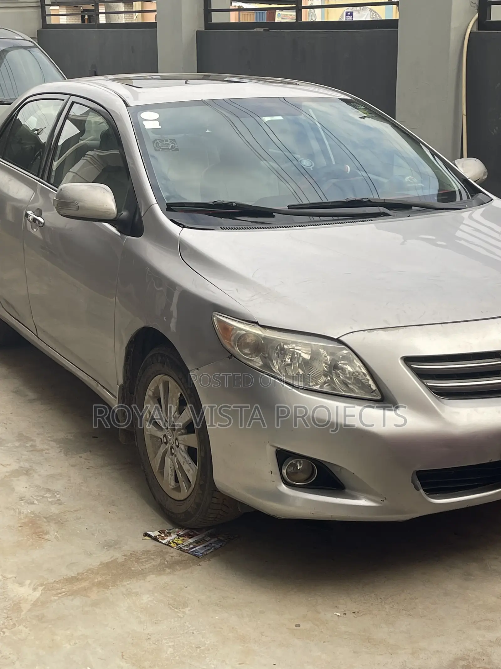 Toyota Corolla 2010 Silver