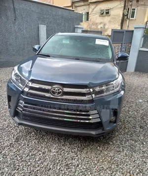Toyota Highlander 2020 Blue
