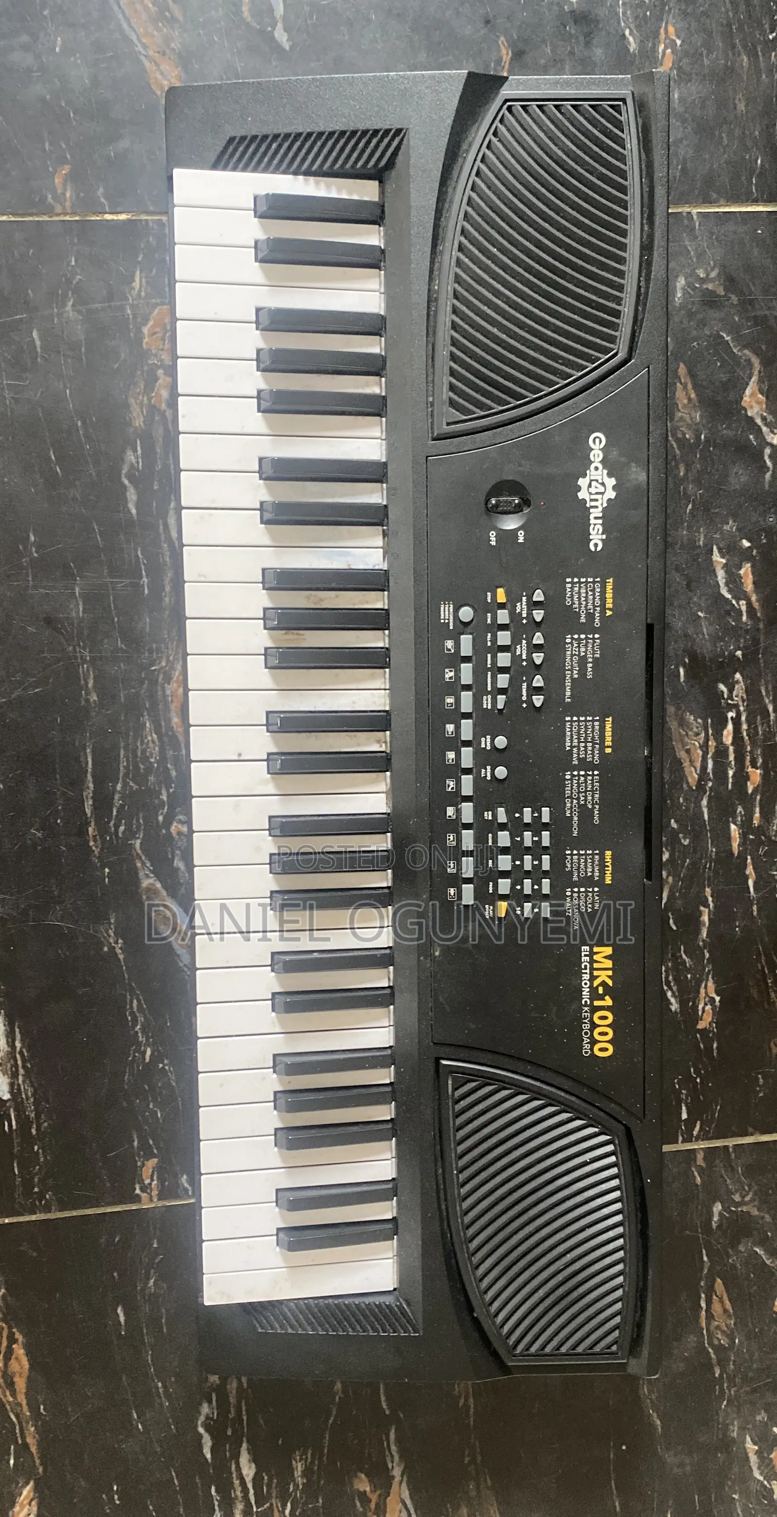 MK-1000 Electronic Keyboard