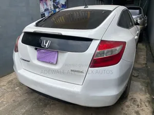 Honda Accord Crosstour 2010 White
