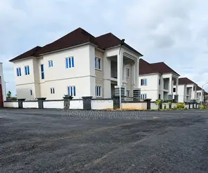 4bdrm Duplex in Sow Residences, Bunkoro for sale