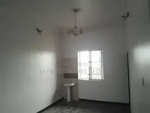 3bdrm Block of Flats in Ikota for rent