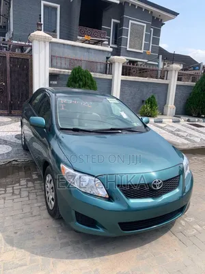Toyota Corolla 2010 Green