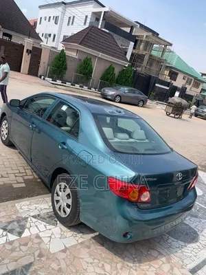 Toyota Corolla 2010 Green