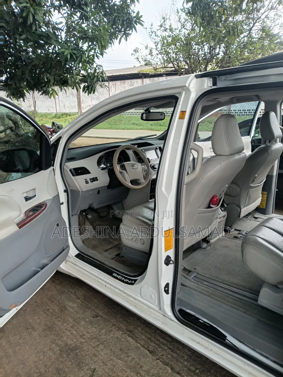 Toyota Sienna 2012 White