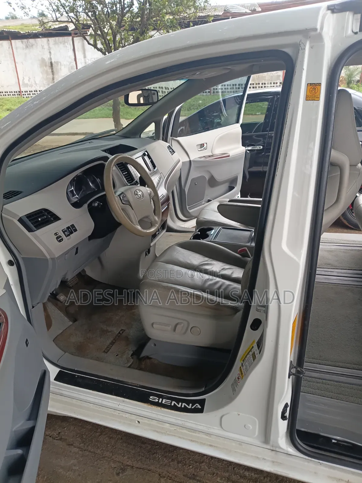 Toyota Sienna 2012 White