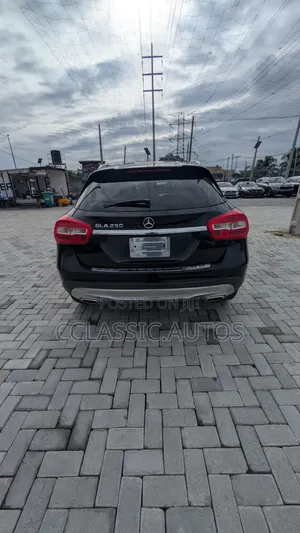 Mercedes-Benz GLA-Class 2015 Black