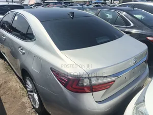 Lexus ES 2016 Silver