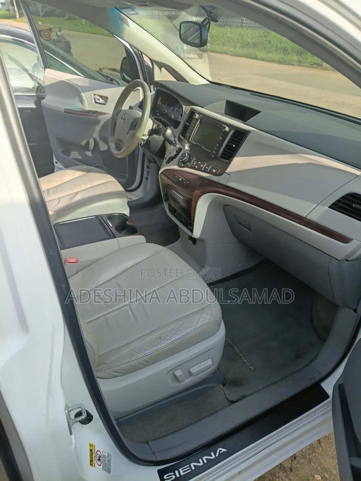 Toyota Sienna 2012 White