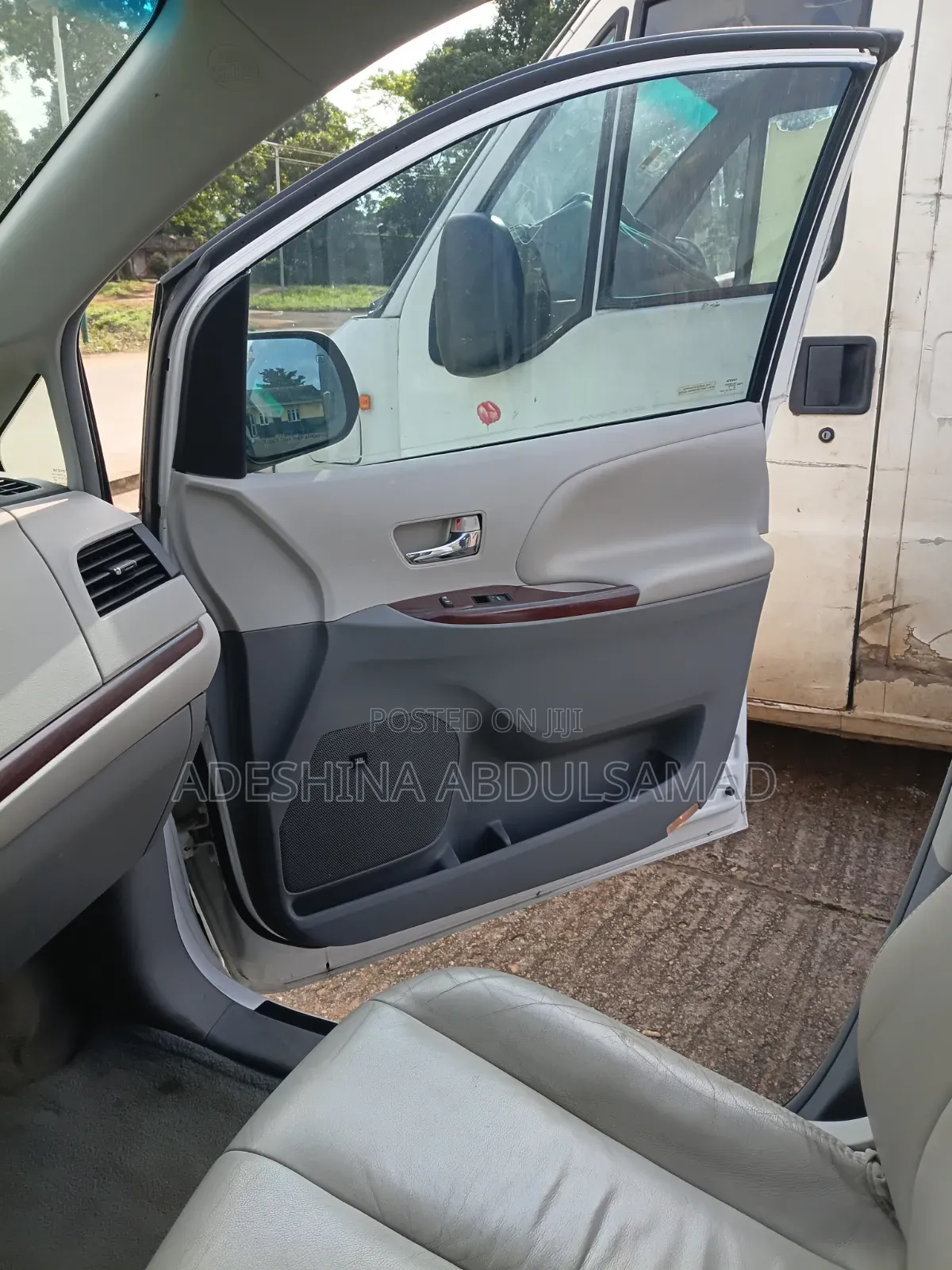 Toyota Sienna 2012 White