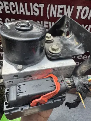 Abs Module for Toyota Sequoia 2006