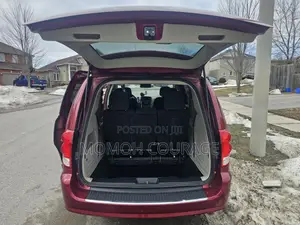 Dodge Caravan 2015 Maroon