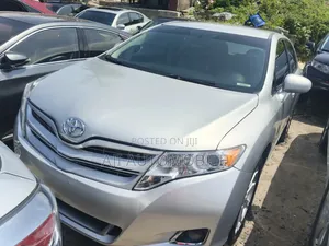 Toyota Venza 2010 Silver