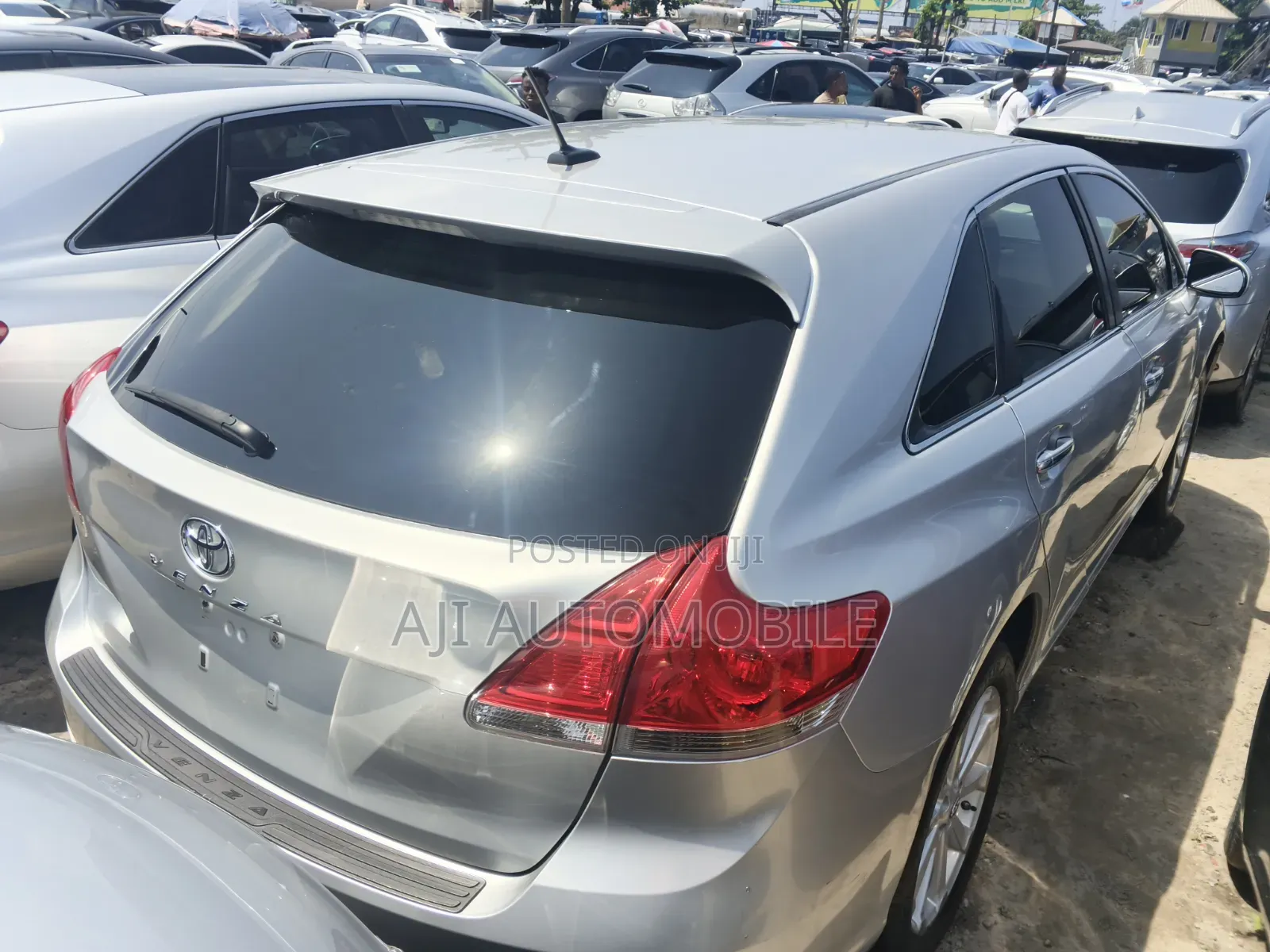 Toyota Venza 2010 Silver