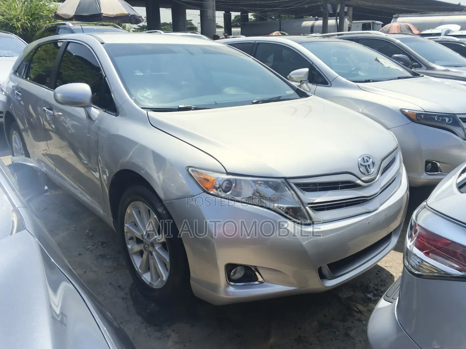 Toyota Venza 2010 Silver
