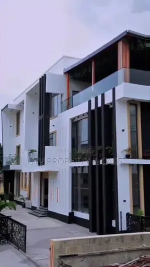 6bdrm Duplex in Ikate for sale