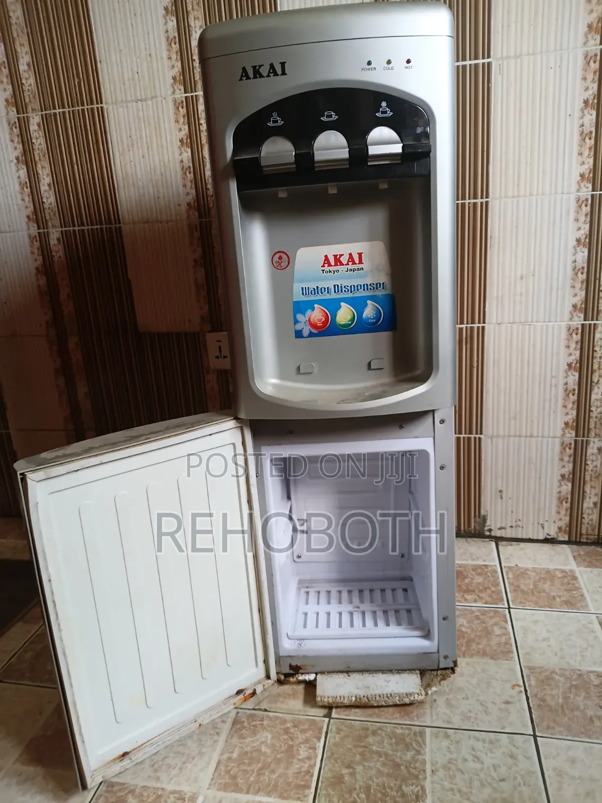 Water Dispenser