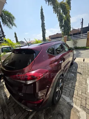 Hyundai Tucson 2017 Burgundy