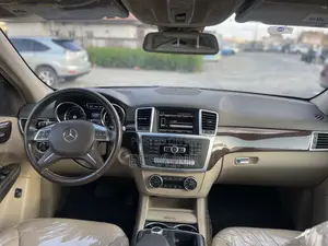 Mercedes-Benz M Class 2013 Blue