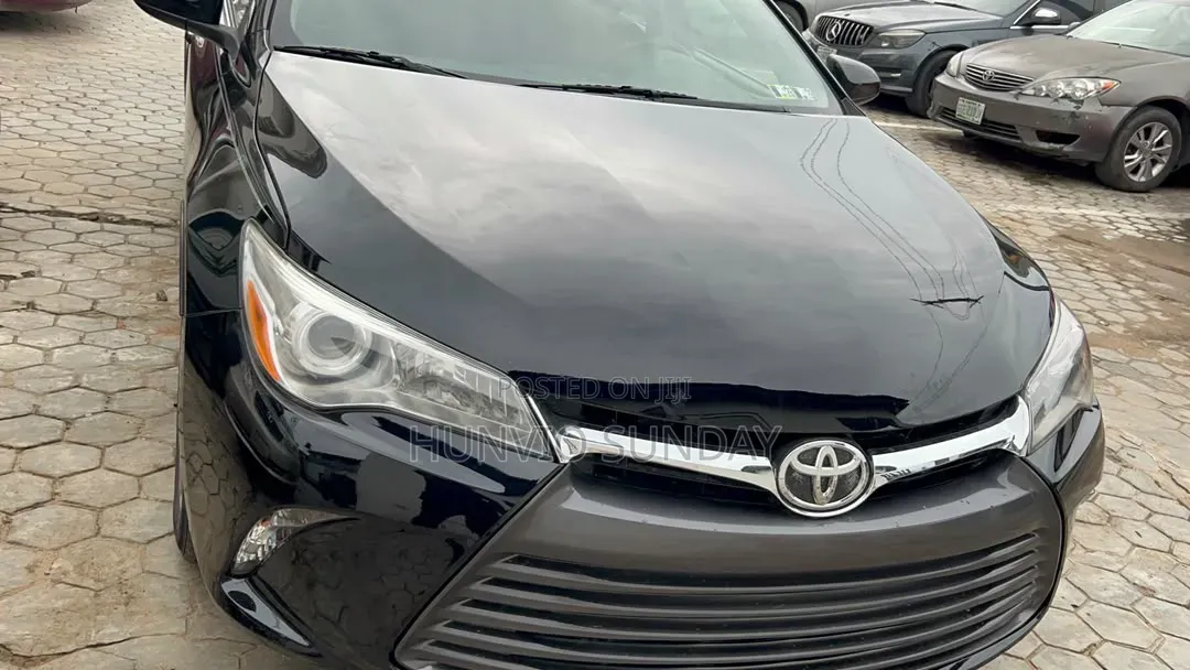 Toyota Camry 2017 Black