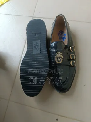 Snicker Shoe