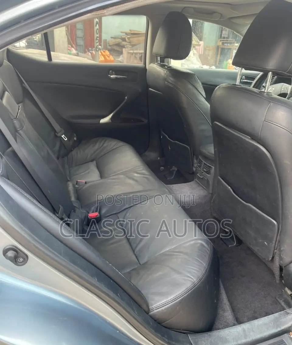 Lexus IS 2008 Blue