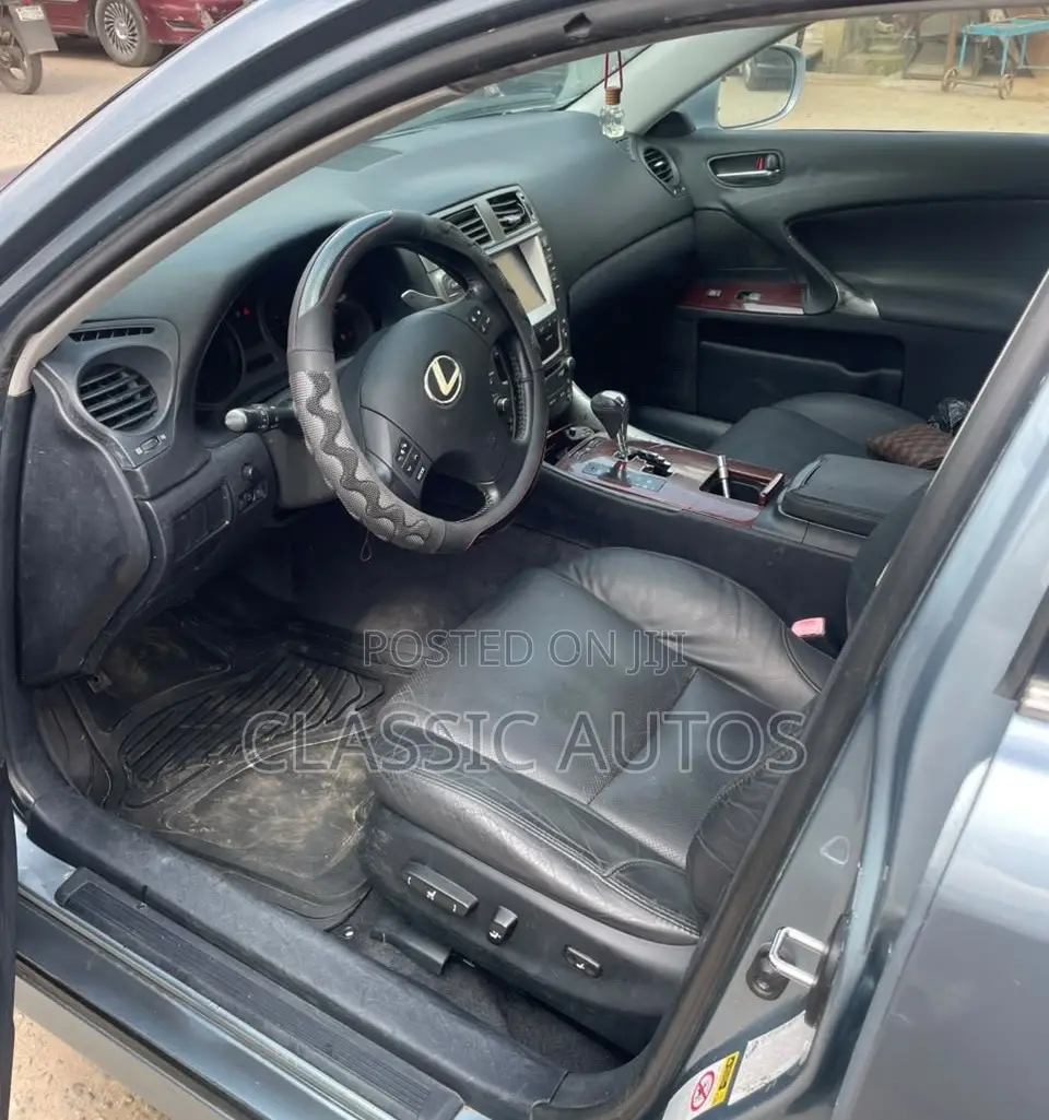 Lexus IS 2008 Blue