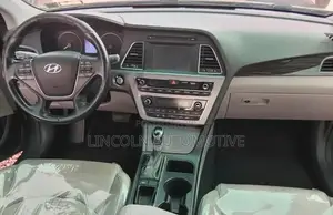 Hyundai Sonata Limited Sedan FWD (2.4L 4cyl 6A) 2016 Gray