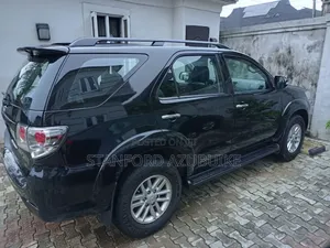 Toyota Fortuner 2017 Black