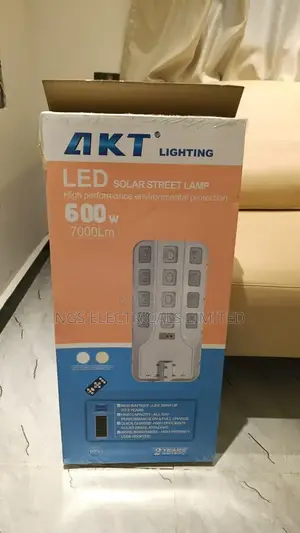 600w AKT Solar Street Light