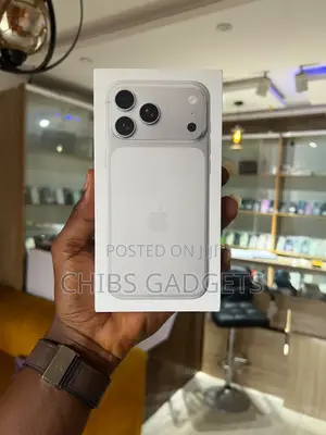 New Apple iPhone 17 Pro Max 2 TB Silver