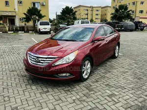 Hyundai Sonata Limited Sedan FWD (2.4L 4cyl 6A) 2011 Red