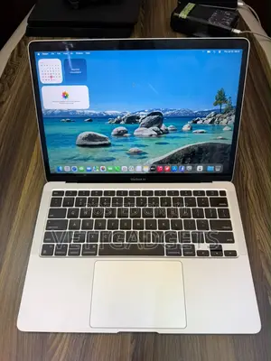 Laptop Apple MacBook Pro 2020 16GB Apple M1 SSD 512GB