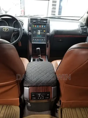 Toyota Land Cruiser Prado 2011 Black