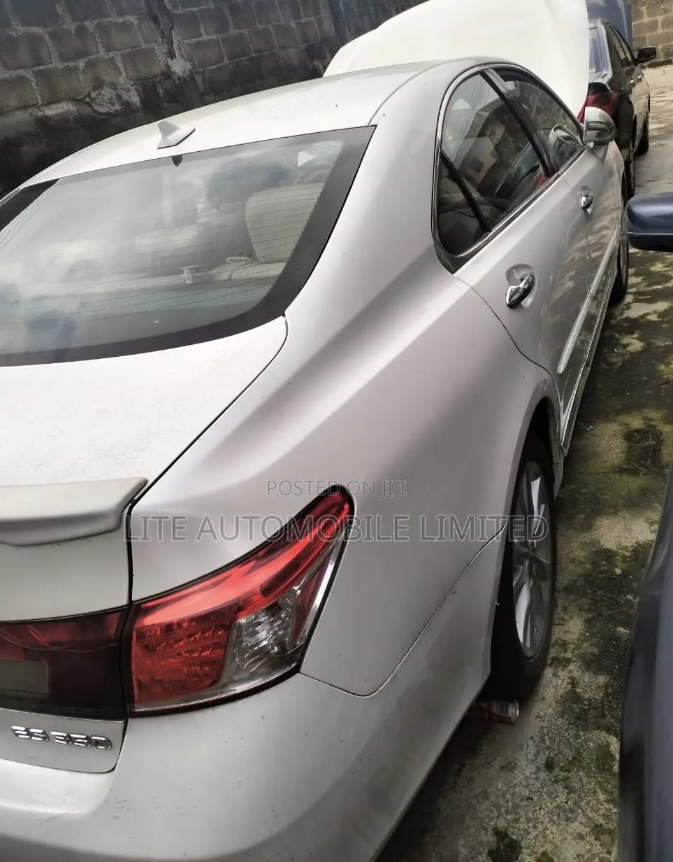 Lexus ES 350 2010 White