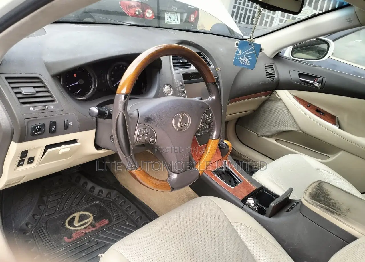 Lexus ES 350 2010 White